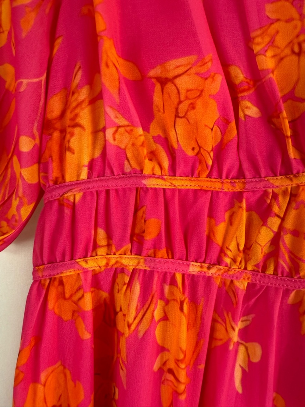 FLORAL MIDI DRESS FOR SUMMER GATHERINGS size: S color: pink-orange floral print - Picture 9 of 17